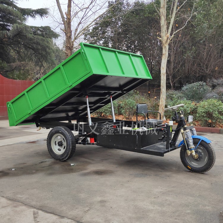 1-5噸三輪電動(dòng)翻斗車的推出受到用戶歡迎